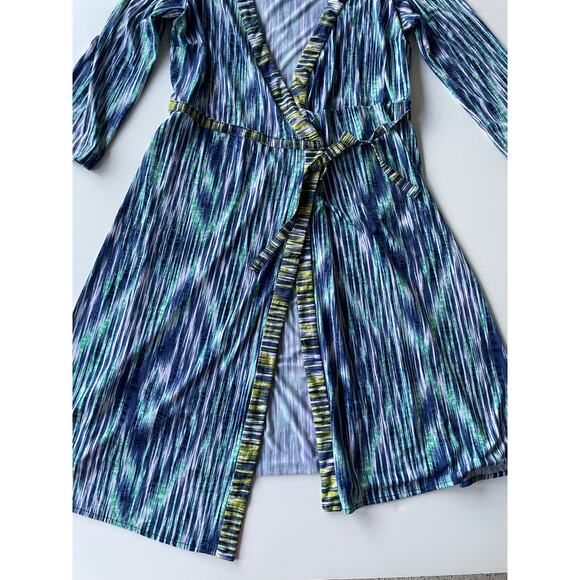 BCBG MaxAzria Wrap Dress Size Medium - Picture 4 of 11